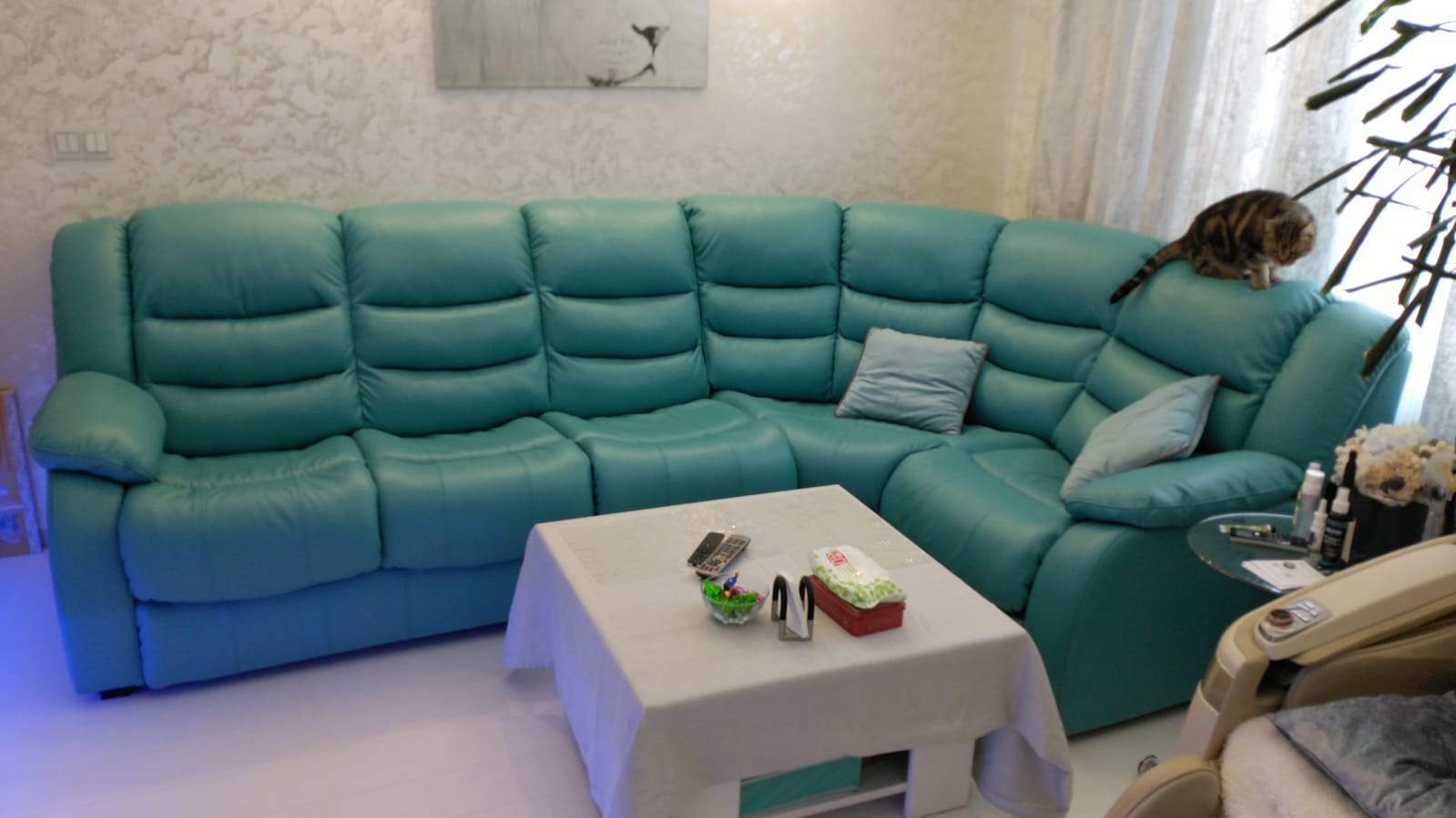 Перетяжка дивана на дому. Армавир